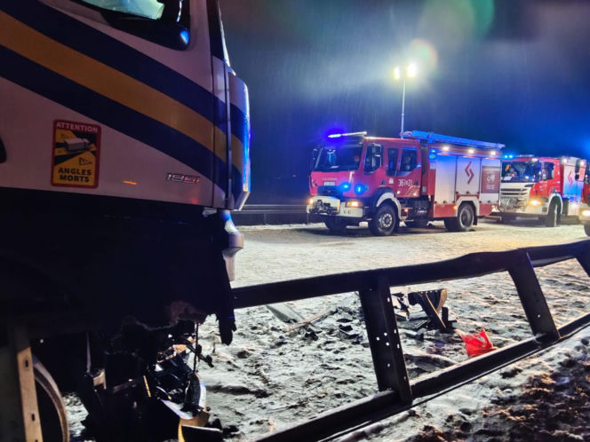 Kolizja ciężarówki na A4