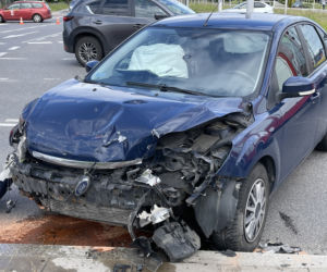  Kilkumiesięczne dziecko wyleciało przez okno samochodu. Przerażający wypadek na Bemowie