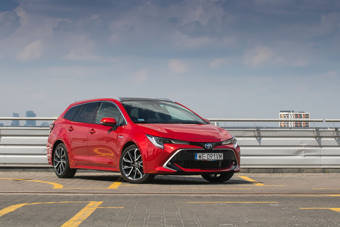 Toyota Corolla Touring Sports 2.0 Hybrid Dynamic Force 180 KM e-CVT Executive