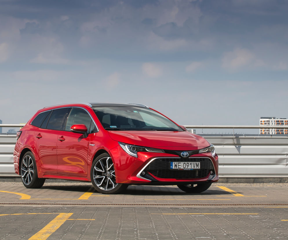 Toyota Corolla Touring Sports 2.0 Hybrid Dynamic Force 180 KM e-CVT Executive