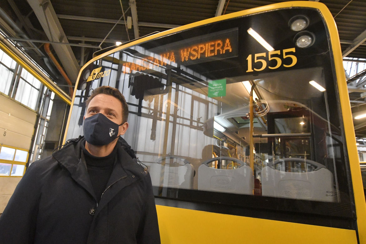 Autobusy wyposażone w tlen zamiast karetek. Tak będą wozić zakażonych