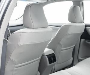 Toyota Camry 2015 w nowym odważnym stylu