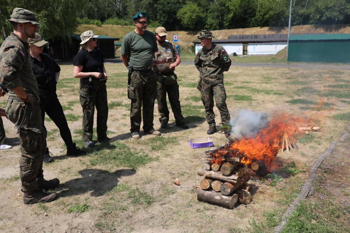  Gosiewska i Chorosińska uczą się przetrwać poza Sejmem 