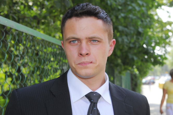 Tomasz Schuchardt kiedyś i dziś. Aktor słynie z metamorfoz, bywa niemal nie do poznania