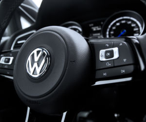 Volkswagen Golf Variant R