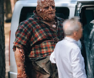 Taksówkarz i aktor z „Pitbulla” w szpitalu. Walczy o powrót do zdrowia. „Ludzie umierali obok mnie”