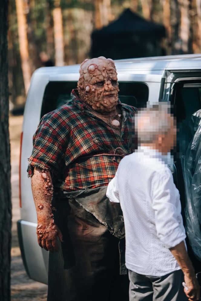 Taksówkarz i aktor z „Pitbulla” w szpitalu. Walczy o powrót do zdrowia. „Ludzie umierali obok mnie”