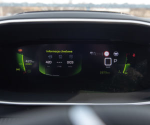 Peugeot 2008 GT Line vs Renault Captur Intens