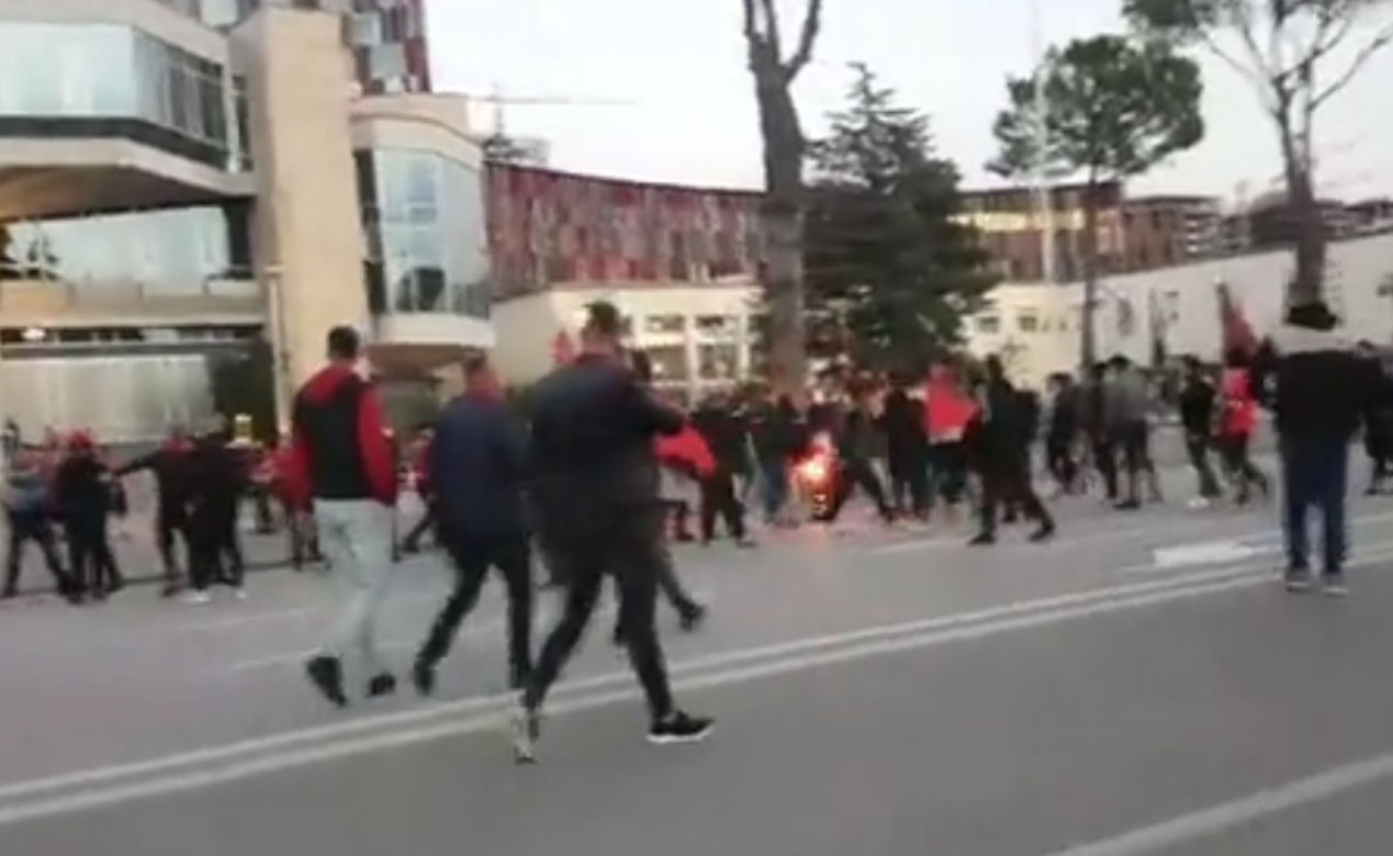 Zamieszki przed meczem Albania - Polska