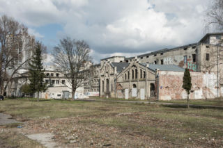 Warszawa sprzedaje działkę za 300 mln zł. Z braku pomysłu czy braku chęci działania?