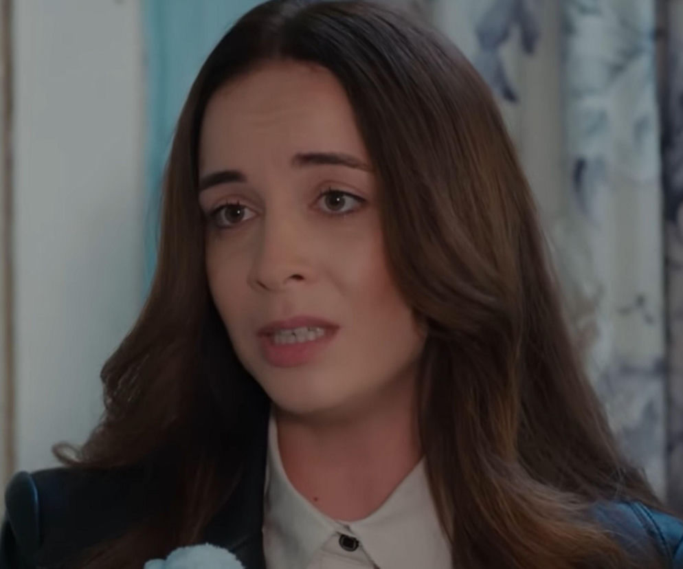 Beyza z serialu Panna młoda z przejętą miną. O jej ucieczce do Hancer przeczytasz w serwisie Eska.