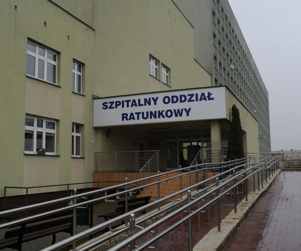 ZMARŁ POD PRZYCHODNIĄ