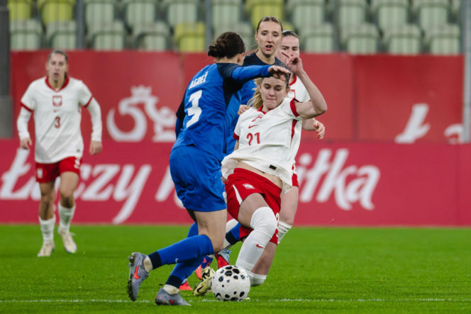 Polska - Słowenia: Najwierniejsi kibice wspierali reprezentację Polski kobiet. Dużo zdjęć z Gdańska