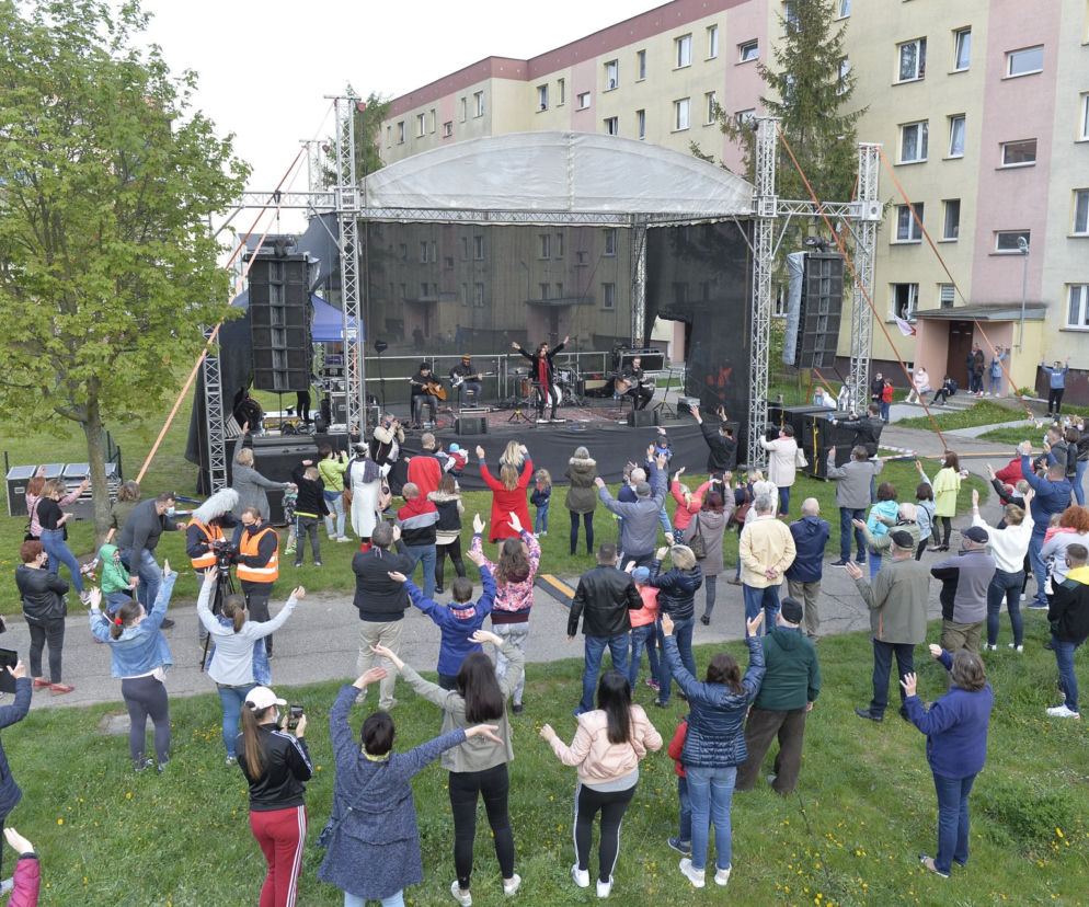 Ciechanów ukarany przez koncert Kasi Kowalskiej