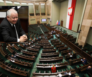 Jarosław Kaczyński, sala obrad