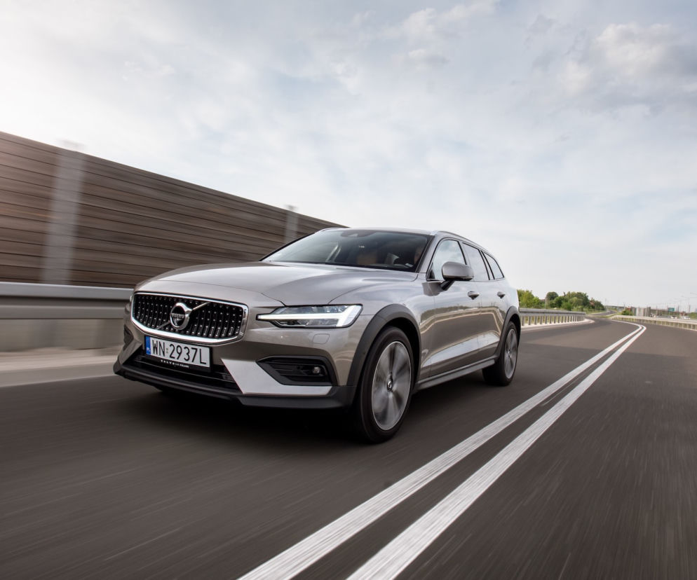 Volvo V60 D4 AWD Cross Country Pro