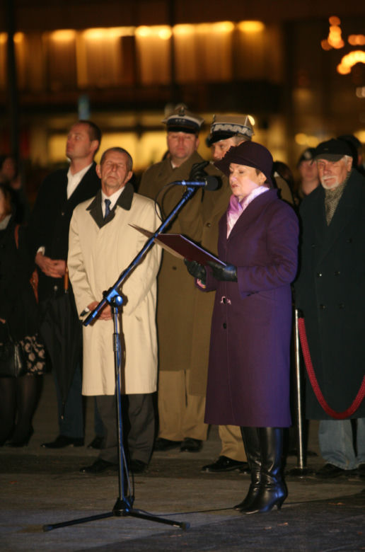 GROB NIEZNANEGO ZOLNIERZA 07 AH