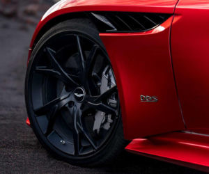 Aston Martin DBS Superleggera