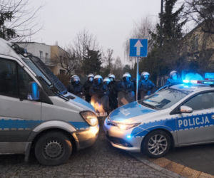 Dom Jarosława Kaczyńskiego otoczony jak twierdza
