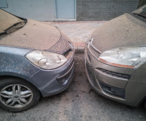 Pył z Sahary na autach