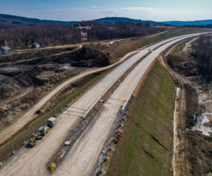 Najwyższa estakada w Polsce powstaje na S19 Babica Jawornik. Na plac budowy prowadzą serpentyny