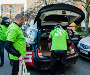 Koronawirus w Trójmieście. Jeżdżą na motorach i pomagają seniorom