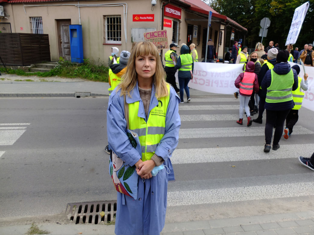 Kilka dni temu pod kołami auta zginął 9-latek. Mieszkańcy Krężnicy Jarej pod Lublinem mają dość. Protestują.