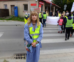 Kilka dni temu pod kołami auta zginął 9-latek. Mieszkańcy Krężnicy Jarej pod Lublinem mają dość. Protestują.