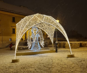 W Lublinie czuć klimat zbliżających się świąt. Iluminacje już świecą [GALERIA]