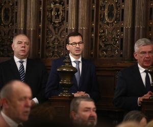 PiS modli się za Lecha Kaczyńskiego na Wawelu