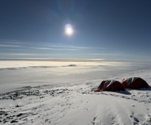 Siedlczanin Kryspin Mitura ukończył Koronę Ziemi oraz Koronę Wulkanów Ziemi w rozszerzonym wariancie „Double Seven Summits”!