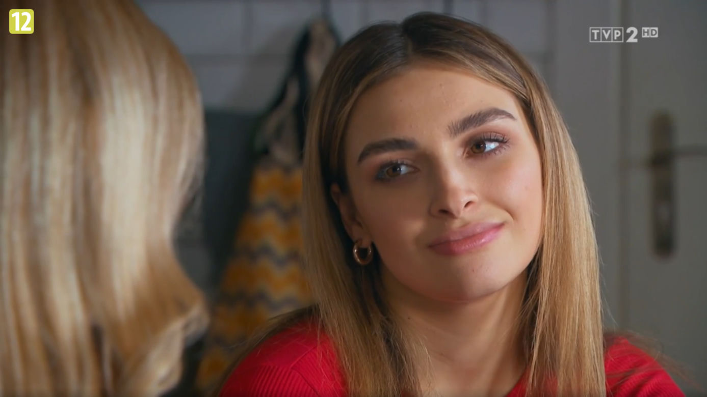 Barwy szczęścia, odc. 2472: Klara (Olga Jankowska), Iwona (Izabela Zwierzyńska)
