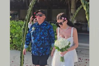 Skiba powiedział TAK na Malediwach! Ślub na plaży i noc poślubna jak z bajki