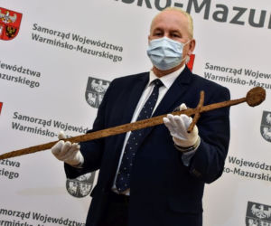 Sensacyjne odkrycie pod Olsztynem! Znaleziono nagi miecz grunwaldzki