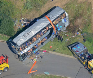 Wypadek polskiego autokaru w Niemczech obok Drezna. NIE ŻYJE 9 osób, około 40 rannych