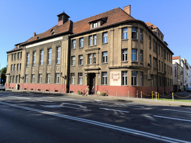 Leszno - zachwyca jednym z najpiękniejszych ratuszy i duchem „Małej Europy”