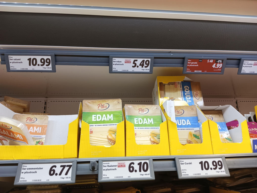 Porównaliśmy ceny w polskim i niemieckim markecie. Gdzie zarobimy tańsze zakupy na Wielkanoc? 
