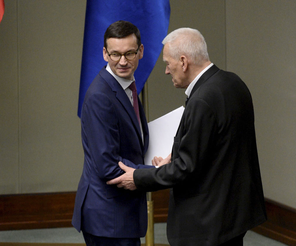 SYNU, DAJ NIEPEŁNOSPRAWNYM 500 ZŁ.
