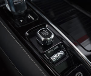 Volvo V60 T8 Twin Engine AWD R-Design AT8