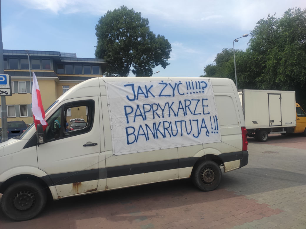 Protest producentów papryki w Radomiu