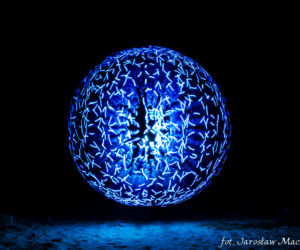 Lightpainting: Tak się maluje światłem latarki!