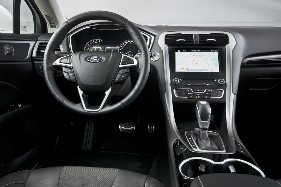 Ford Mondeo Kombi ST-Line 2.0 EcoBoost 240 KM A6