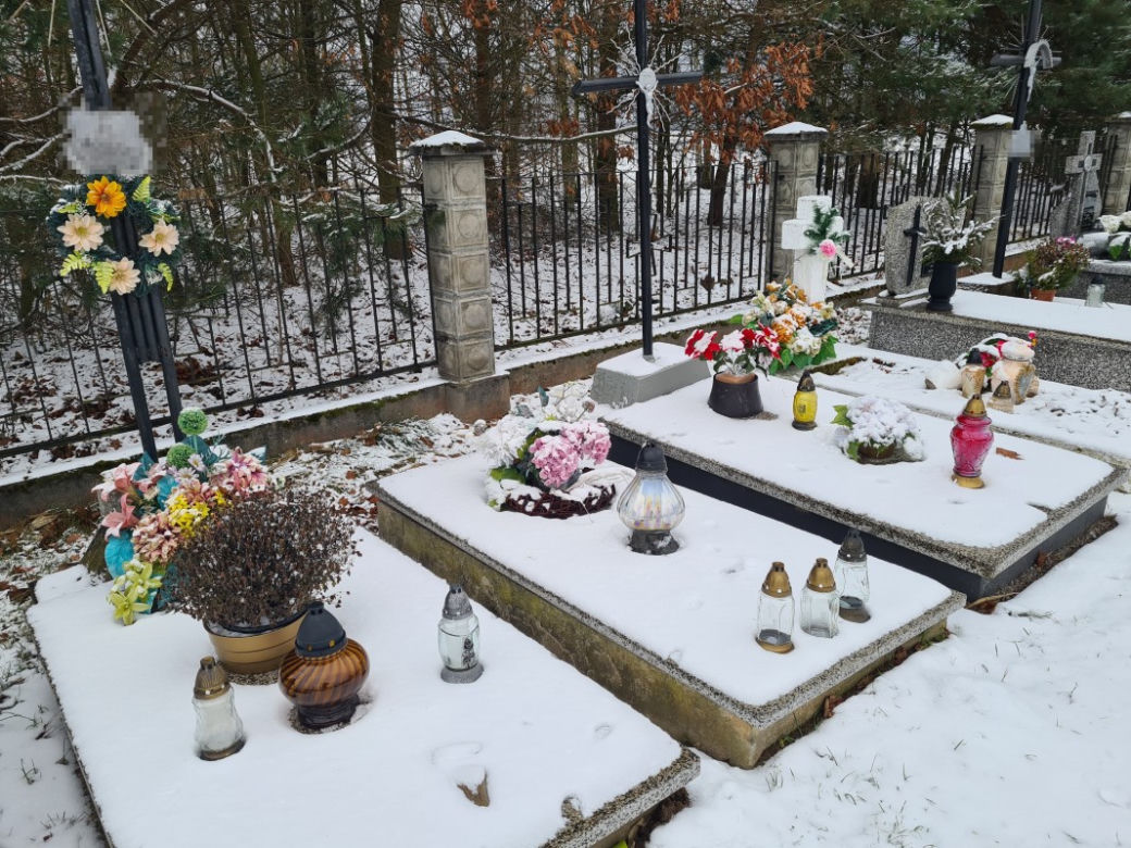 Mieszkaniec gm. Przeworsk kradł krzyże z cmentarza [ZDJĘCIA]
