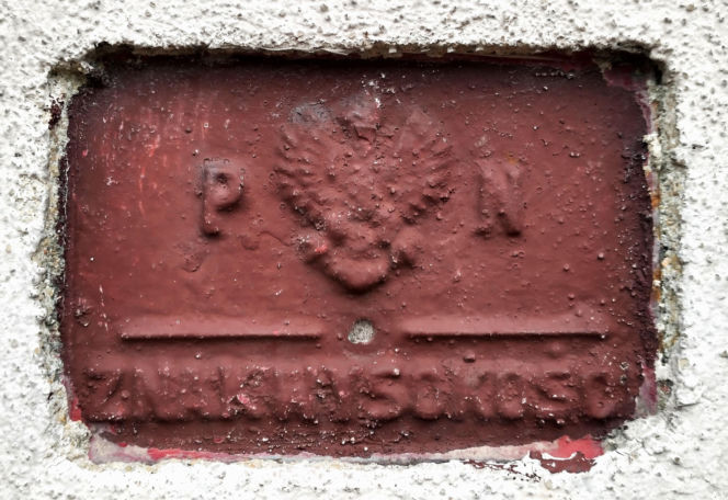 To miasto w województwie łódzkim zachwyca zabytkowym rynkiem. W średniowieczu stało się sławne