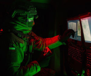 FlyEye na nocnej misji.  WOT monitoruje kluczowe obiekty z powietrza