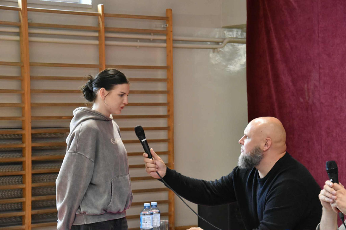 Dominik Dąbrowski spotkał się z młodzieżą III LO w Grudziądzu cz. I