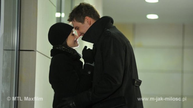 M jak miłość odc. 1062. Kasia (Agnieszka Sienkiewicz), Marcin (Mikołaj Roznerski)