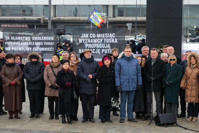 Miesięcznica smoleńska bez Kaczyńskiego