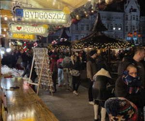 Miasto rozbłysło świąteczną magią! Tłumy na wielkim otwarciu Bydgoskiego Jarmarku Świątecznego