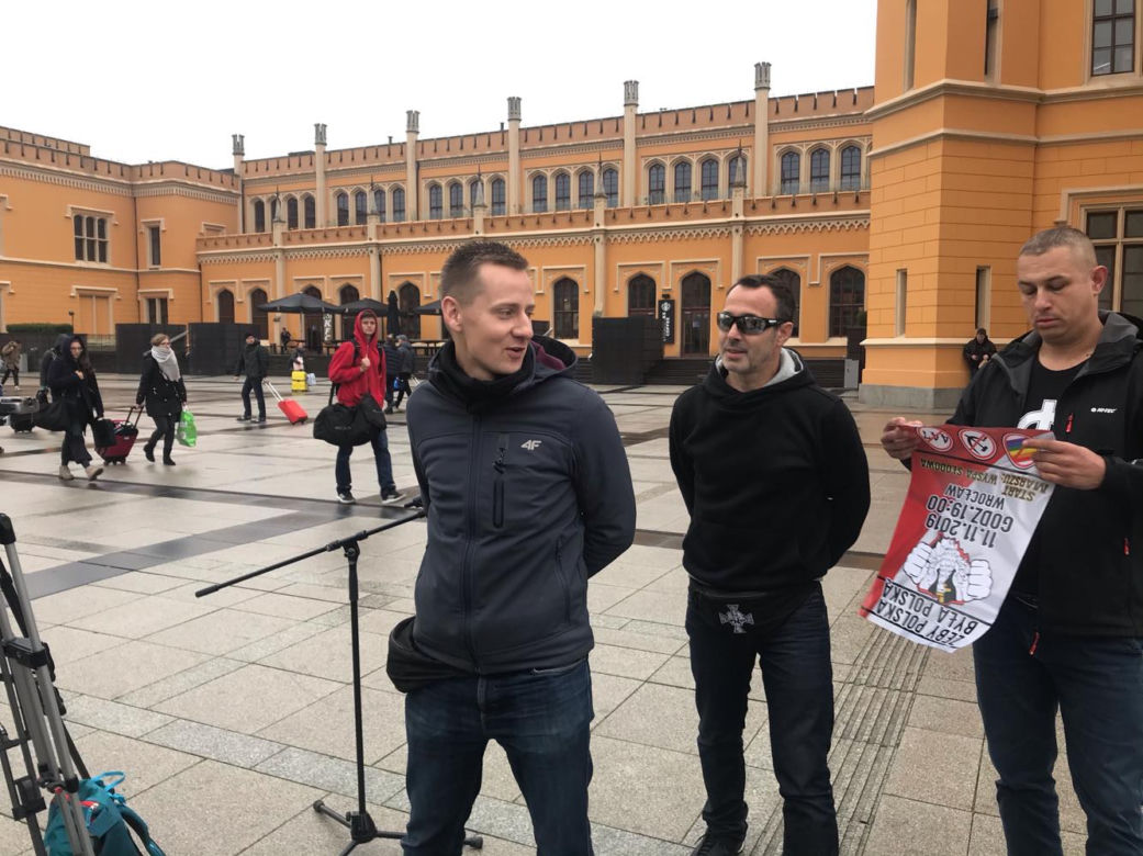 Konferencja przed Marszem Niepodległości